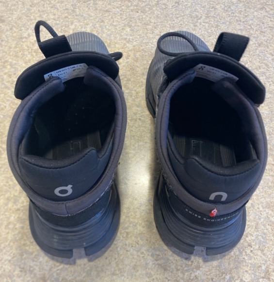 On Running Cloudnova Void - Picture 2 of 5